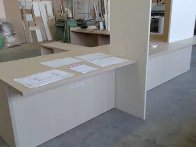 B2B Mantova Falegnameria lavoro terziario business to business arredi d'interno in legno su misura